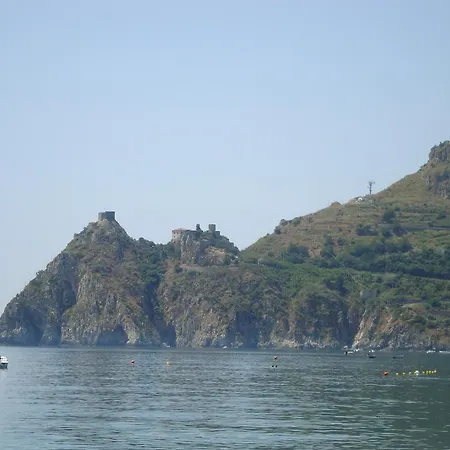 San Giacomo Pensjonat SantʼAlessio Siculo